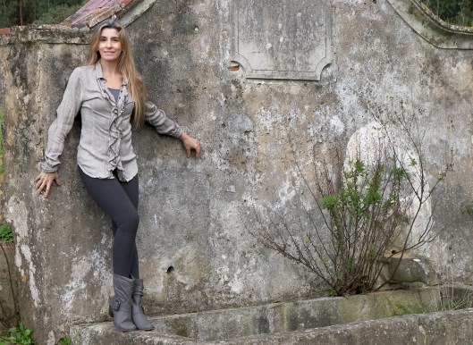 Mila_Ferreira_Cinza1