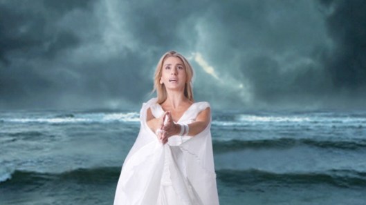 Mila_Ferreira_Video2