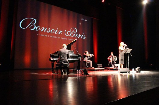 Mila_Ferreira_Ensaio10