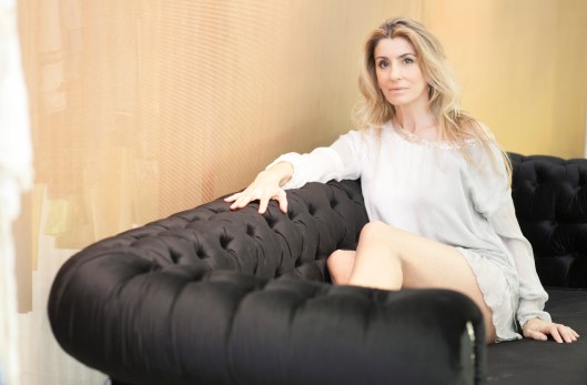 Mila_Ferreira_Sofa1