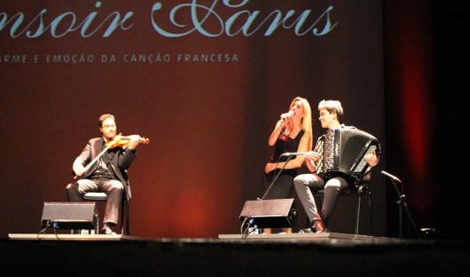 Mila_Ferreira_BonsoirParis2